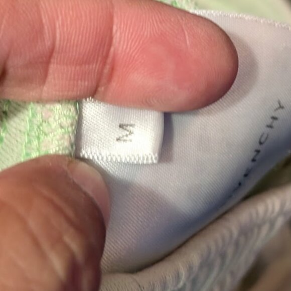 GIVENCHY Two Tone Color Shorts - Picture 9 of 9